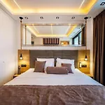 Alpha & Omega Villa Banjol